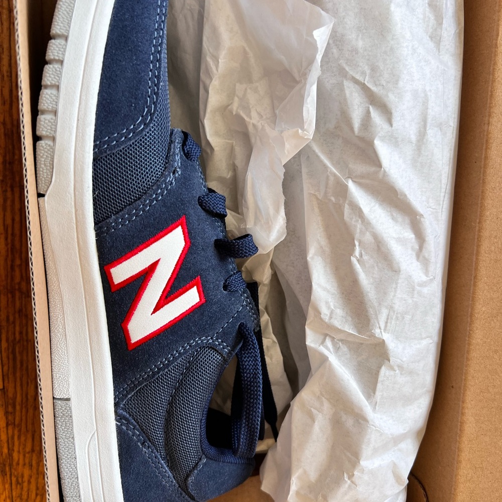 New Balance shoes. 6.5